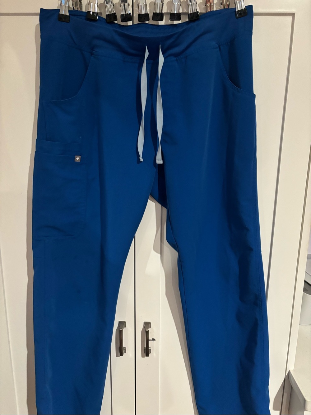 Imperfect Cargo style Women’s Figs Scrub Pants size Large